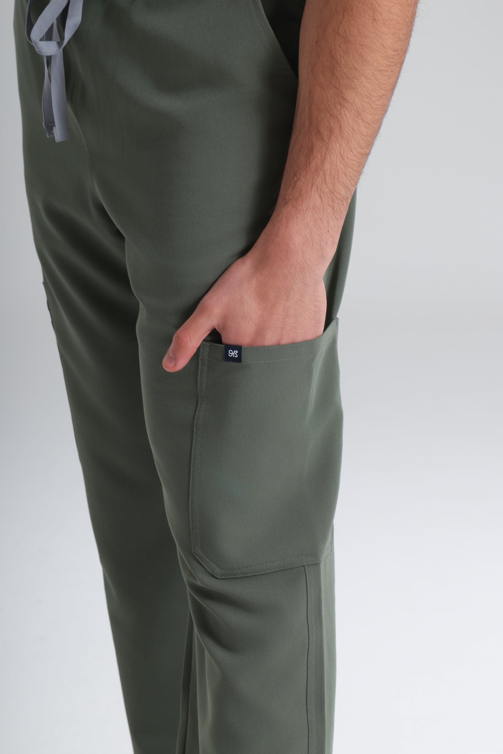 SHIFTMASTER™ CARGO SCRUB PANTS - Moss Green